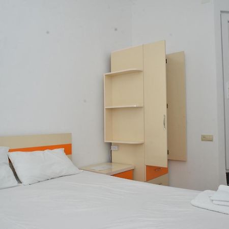 Orange Home Hotel Batumi Ngoại thất bức ảnh