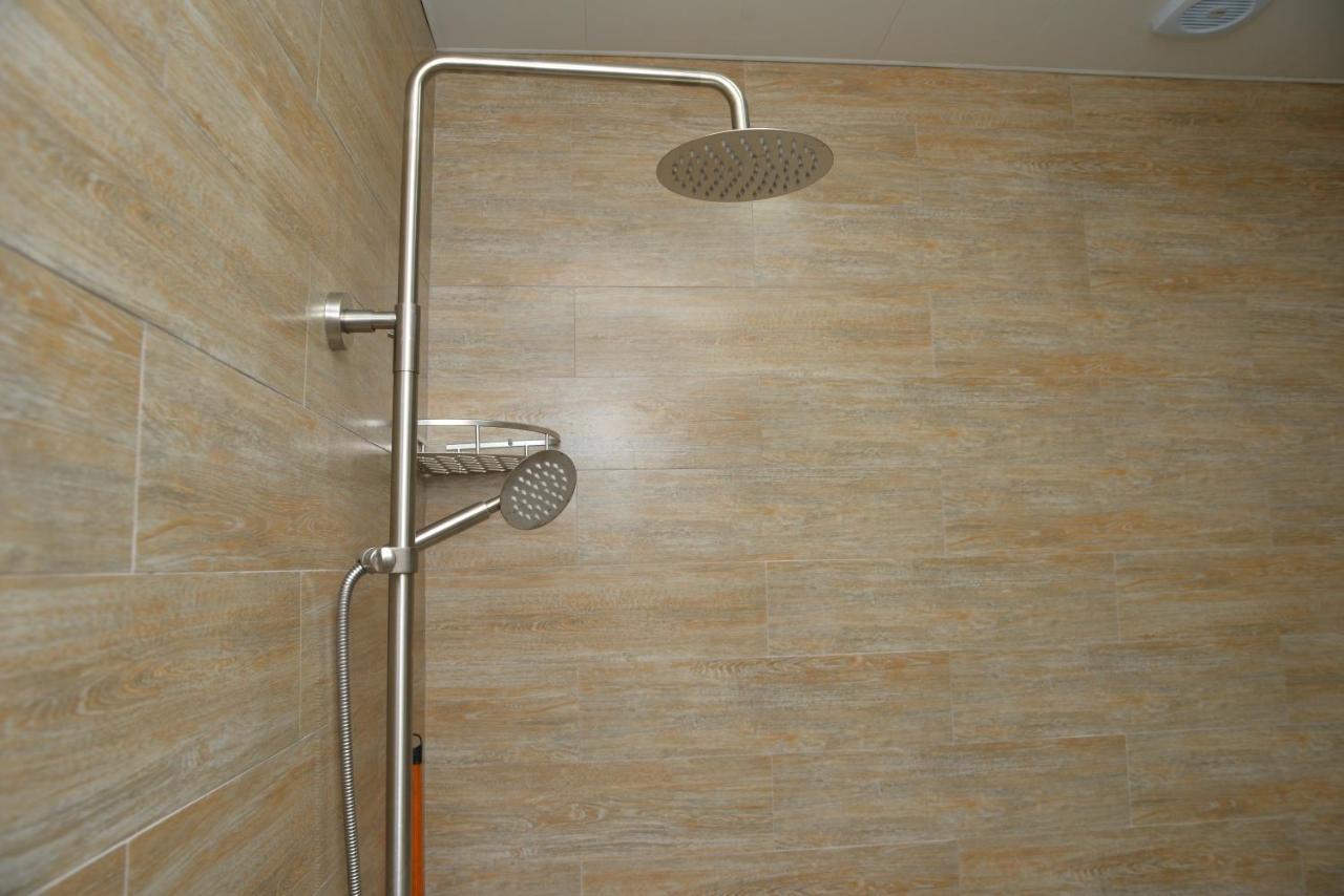Orange Home Hotel Batumi Ngoại thất bức ảnh