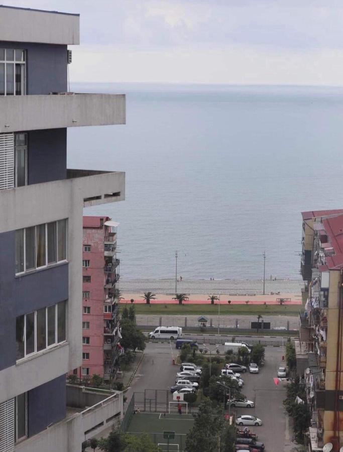 Orange Home Hotel Batumi Ngoại thất bức ảnh