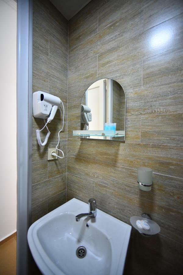 Orange Home Hotel Batumi Ngoại thất bức ảnh