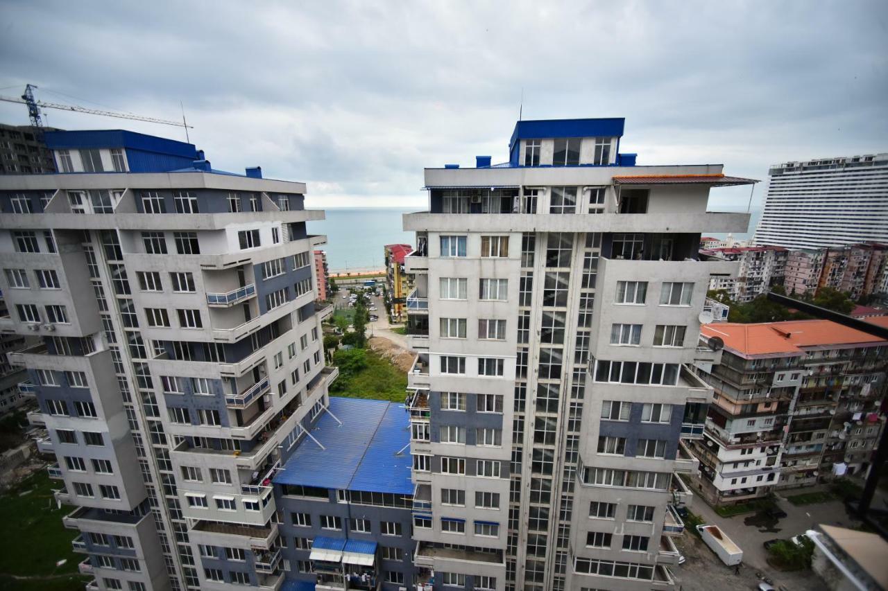 Orange Home Hotel Batumi Ngoại thất bức ảnh