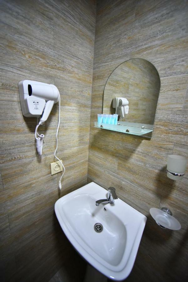 Orange Home Hotel Batumi Ngoại thất bức ảnh