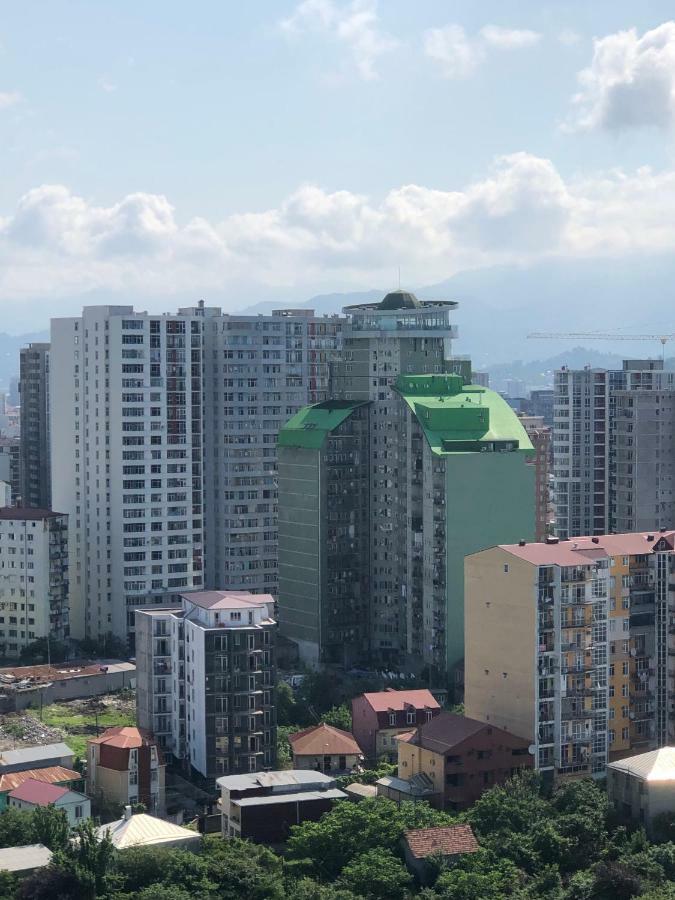 Orange Home Hotel Batumi Ngoại thất bức ảnh
