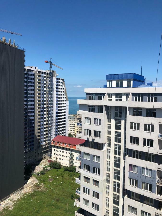 Orange Home Hotel Batumi Ngoại thất bức ảnh