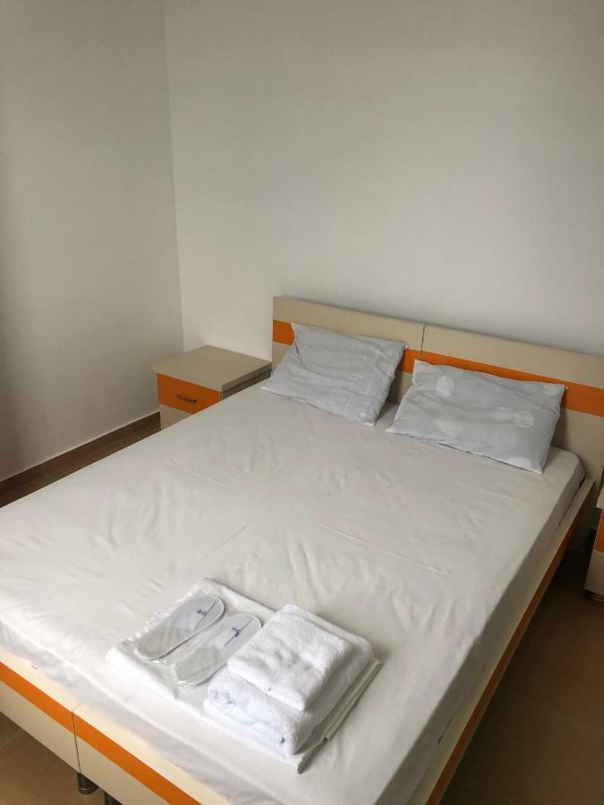 Orange Home Hotel Batumi Ngoại thất bức ảnh